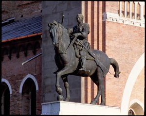 Ritratto equestre di Gattamelata, 1453 (bronzo)